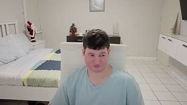 Lorenzo hernandez online show from November 26, 2025, 4:40 pm