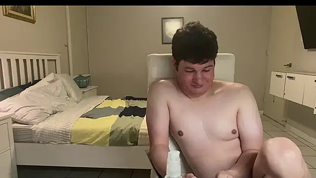 Lorenzo hernandez online show from November 6, 2025, 8:24 pm