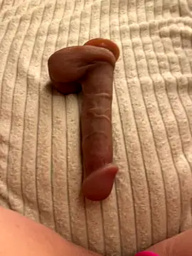 Leanaa Jolly online show from October 14, 2025, 11:55 am