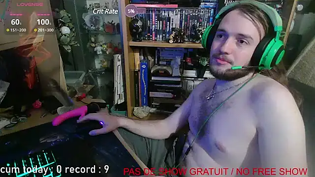 nicolasdumand21 online show from February 10, 2025, 8:31 pm