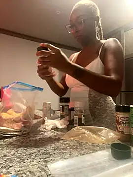 life-ent online show from November 6, 2025, 12:03 am