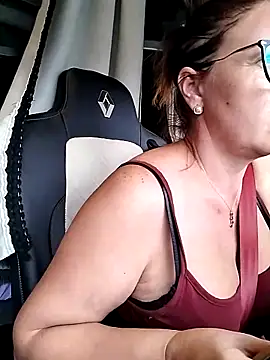 cuplubijoanna online show from October 16, 2025, 12:35 pm