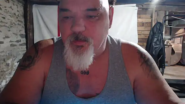 Snapshot of Newfiesausage1972 chatting on November 23, 2025, 12:04 pm Newfiesausage1972 online show from November 23, 2025, 12:04 pm