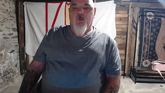 Snapshot of Newfiesausage1972 chatting on January 15, 2026, 11:57 am Newfiesausage1972 online show from January 15, 2026, 11:57 am