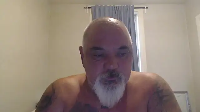 Snapshot of Newfiesausage1972 chatting on October 23, 2025, 8:07 pm Newfiesausage1972 online show from October 23, 2025, 8:07 pm