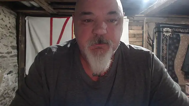 Snapshot of Newfiesausage1972 chatting on January 7, 2026, 8:52 am Newfiesausage1972 online show from January 7, 2026, 8:52 am