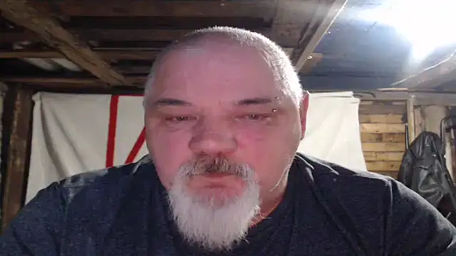 Snapshot of Newfiesausage1972 chatting on December 16, 2025, 9:08 pm Newfiesausage1972 online show from December 16, 2025, 9:08 pm