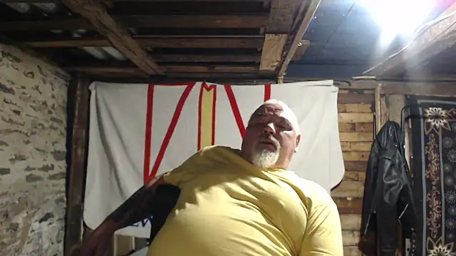 Snapshot of Newfiesausage1972 chatting on December 19, 2025, 10:17 am Newfiesausage1972 online show from December 19, 2025, 10:17 am