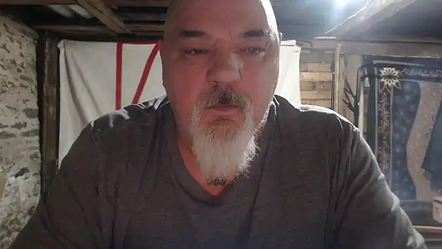 Snapshot of Newfiesausage1972 chatting on January 8, 2026, 10:32 am Newfiesausage1972 online show from January 8, 2026, 10:32 am