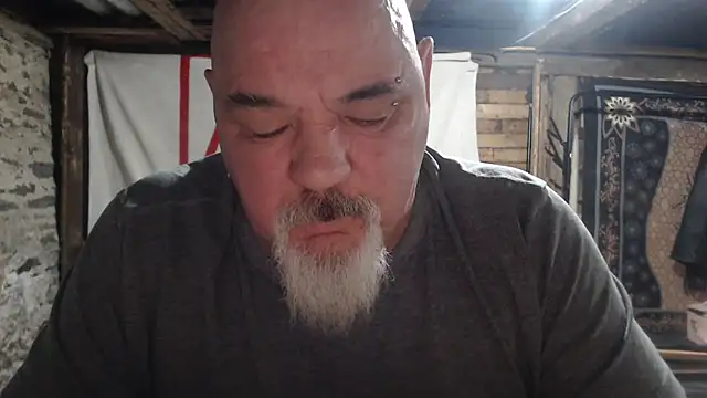 Snapshot of Newfiesausage1972 chatting on January 11, 2026, 10:44 am Newfiesausage1972 online show from January 11, 2026, 10:44 am