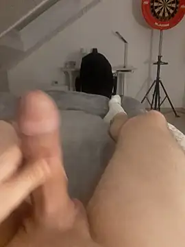 Snapshot of passion4it5 chatting on February 15, 2026, 7:02 pm passion4it5 online show from February 15, 2026, 7:02 pm