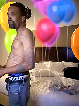 1BeautyN1Beast online show from October 15, 2025, 1:15 am