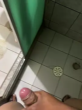 julio9679 online show from February 26, 2026, 9:59 pm