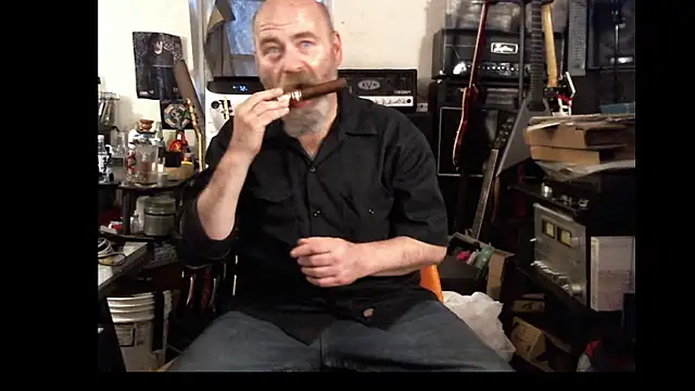 Snapshot of SirGarMack chatting on April 1, 2026, 4:15 pm SirGarMack online show from April 1, 2026, 4:15 pm