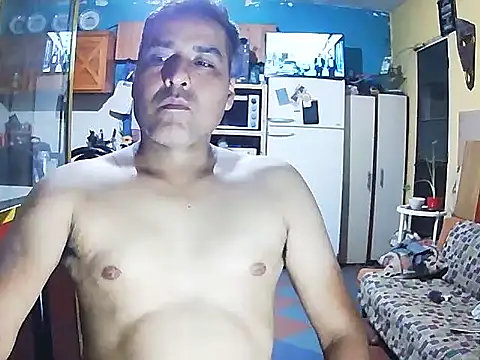 Snapshot of DiAntool chatting on February 4, 2026, 5:35 am DiAntool online show from February 4, 2026, 5:35 am