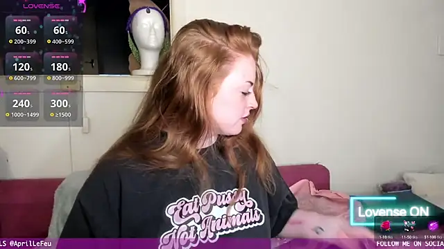 Snapshot of aaprill chatting on October 16, 2025, 8:11 am aaprill online show from October 16, 2025, 8:11 am