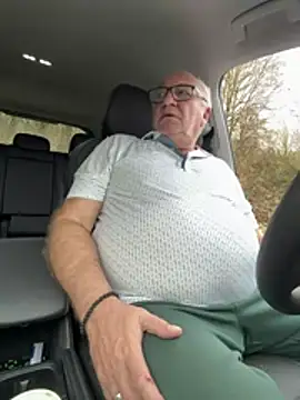 biggandybig online show from March 11, 2026, 11:37 am