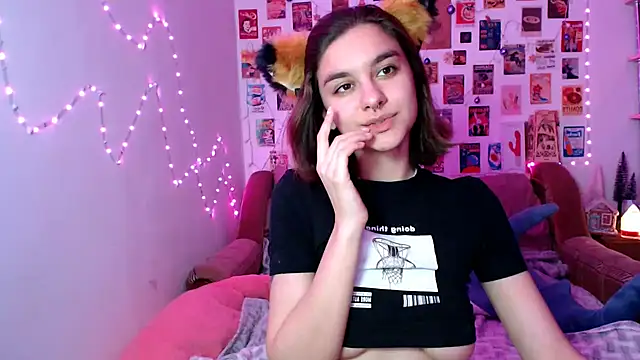 Celine Dionn online show from December 13, 2024, 2:38 pm