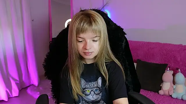 Snapshot of Eva_Rosec chatting on November 13, 2025, 9:24 am Eva Rosec online show from November 13, 2025, 9:24 am