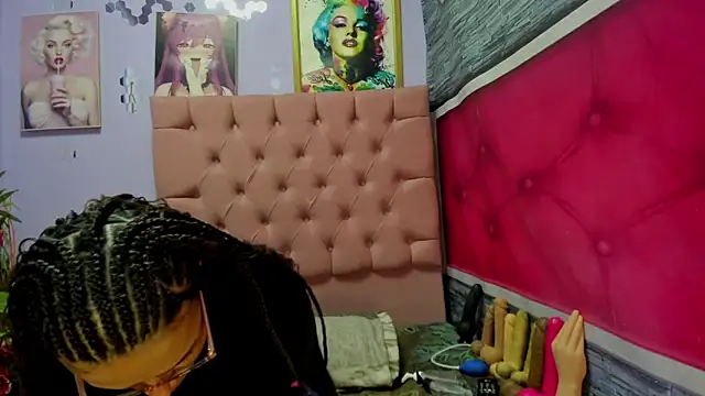 Snapshot of Yaumiko chatting on November 20, 2025, 1:56 pm Yaumiko online show from November 20, 2025, 1:56 pm