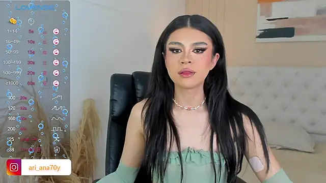 LOISE-XX online show from April 11, 2026, 6:10 am