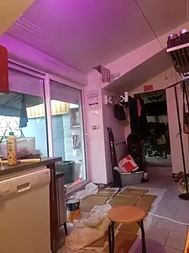 Snapshot of RomWoolf chatting on February 4, 2025, 4:29 pm RomWoolf online show from February 4, 2025, 4:29 pm