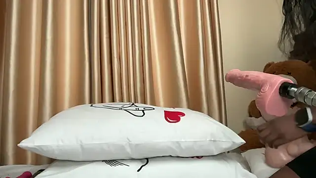 SexyAudreyFuck online show from October 15, 2025, 11:35 pm