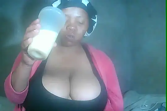 Snapshot of CardieKarie20 chatting on September 23, 2025, 8:21 am CardieKarie20 online show from September 23, 2025, 8:21 am