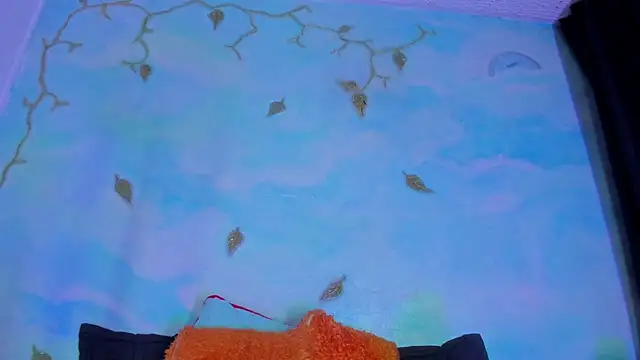 Snapshot of SaturnooStonee chatting on December 4, 2025, 12:53 am SaturnooStonee online show from December 4, 2025, 12:53 am