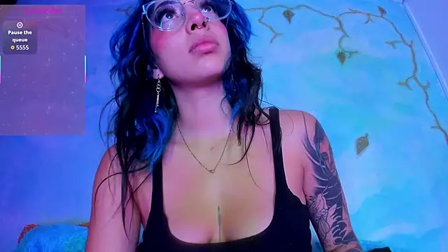 SaturnooStonee online show from April 5, 2026, 12:06 am