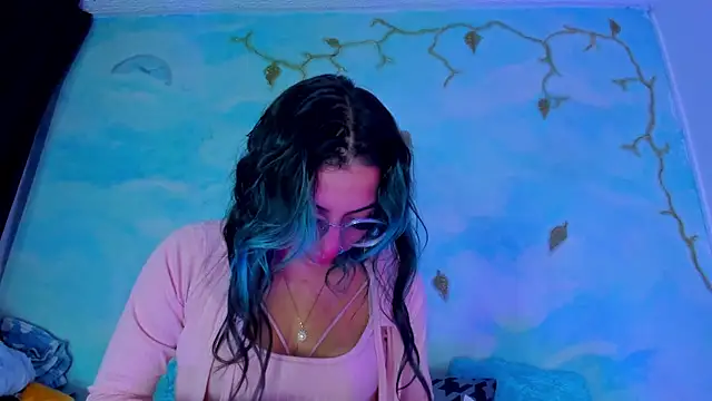 Snapshot of SaturnooStonee chatting on February 20, 2026, 12:29 am SaturnooStonee online show from February 20, 2026, 12:29 am