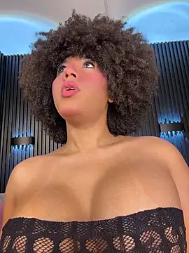 Snapshot of kendall_coxx chatting on May 15, 2026, 3:48 am kendall coxx online show from May 15, 2026, 3:48 am