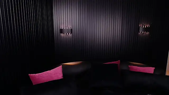 kendall coxx online show from October 31, 2025, 8:44 am