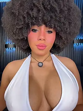 Snapshot of kendall_coxx chatting on July 11, 2026, 1:39 am kendall coxx online show from July 11, 2026, 1:39 am