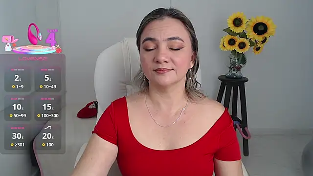 ana milf online show from October 8, 2025, 2:40 pm