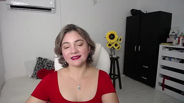 ana milf online show from March 6, 2025, 11:58 am