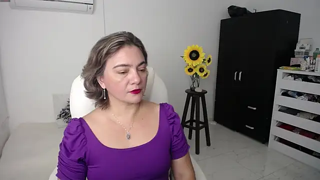 ana milf online show from March 7, 2025, 12:01 pm