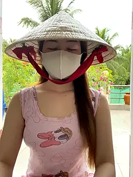 BabyThree  online show from October 22, 2025, 8:03 am