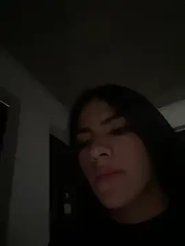 liss hot  online show from October 7, 2025, 8:21 pm