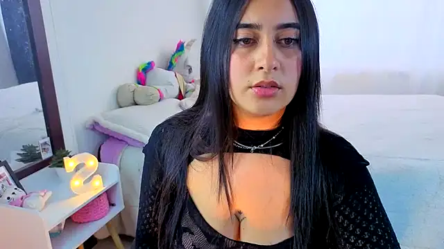 Snapshot of serenna_se chatting on September 9, 2025, 9:02 pm serenna se online show from September 9, 2025, 9:02 pm