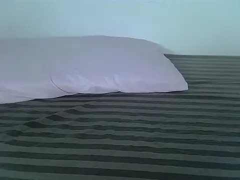 laetitia  online show from October 12, 2025, 11:00 am