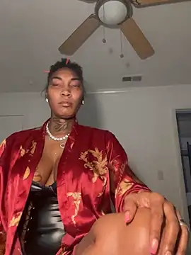 CUMQUEEN-XXX69 online show from March 4, 2026, 2:08 am