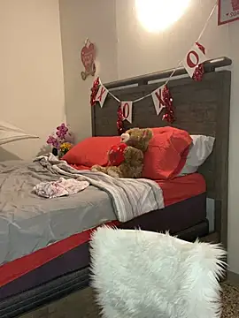 ladycreamypr2 online show from March 2, 2026, 5:19 am