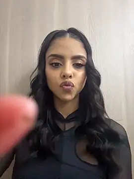Snapshot of mariana_lopez1 chatting on February 4, 2026, 12:27 am mariana lopez1 online show from February 4, 2026, 12:27 am