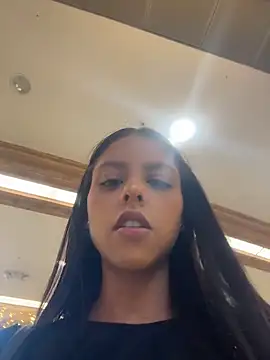Snapshot of mariana_lopez1 chatting on December 22, 2025, 6:30 pm mariana lopez1 online show from December 22, 2025, 6:30 pm