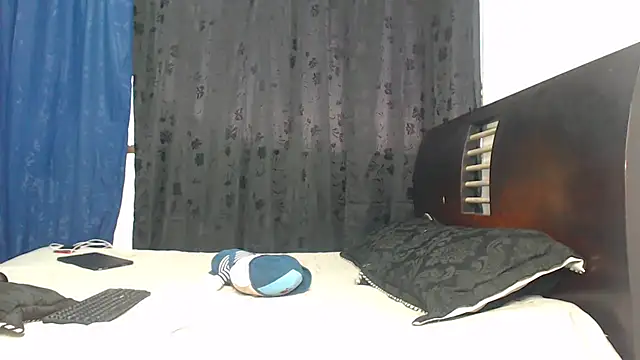 Hot Sharks  online show from January 13, 2026, 10:13 pm