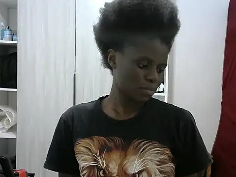 Snapshot of hottgirlval chatting on June 9, 2026, 11:55 am hottgirlval online show from June 9, 2026, 11:55 am