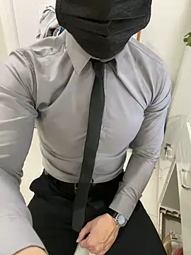 harrylouis1357 online show from January 7, 2025, 1:35 pm