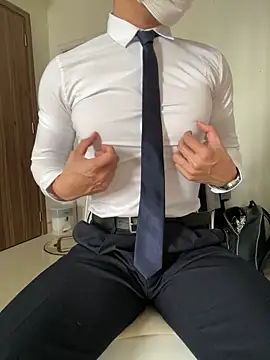 harrylouis1357 online show from December 7, 2024, 8:38 am