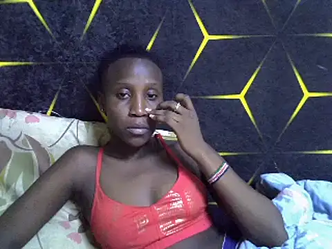 Snapshot of Spicey_diana chatting on March 21, 2025, 12:17 pm Spicey diana online show from March 21, 2025, 12:17 pm